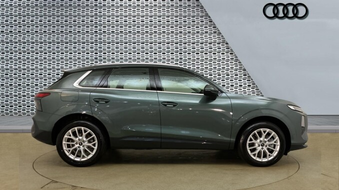 Audi Q3 2.0 TFSI Quattro Sport 5dr S Tronic Petrol Estate - Image 4